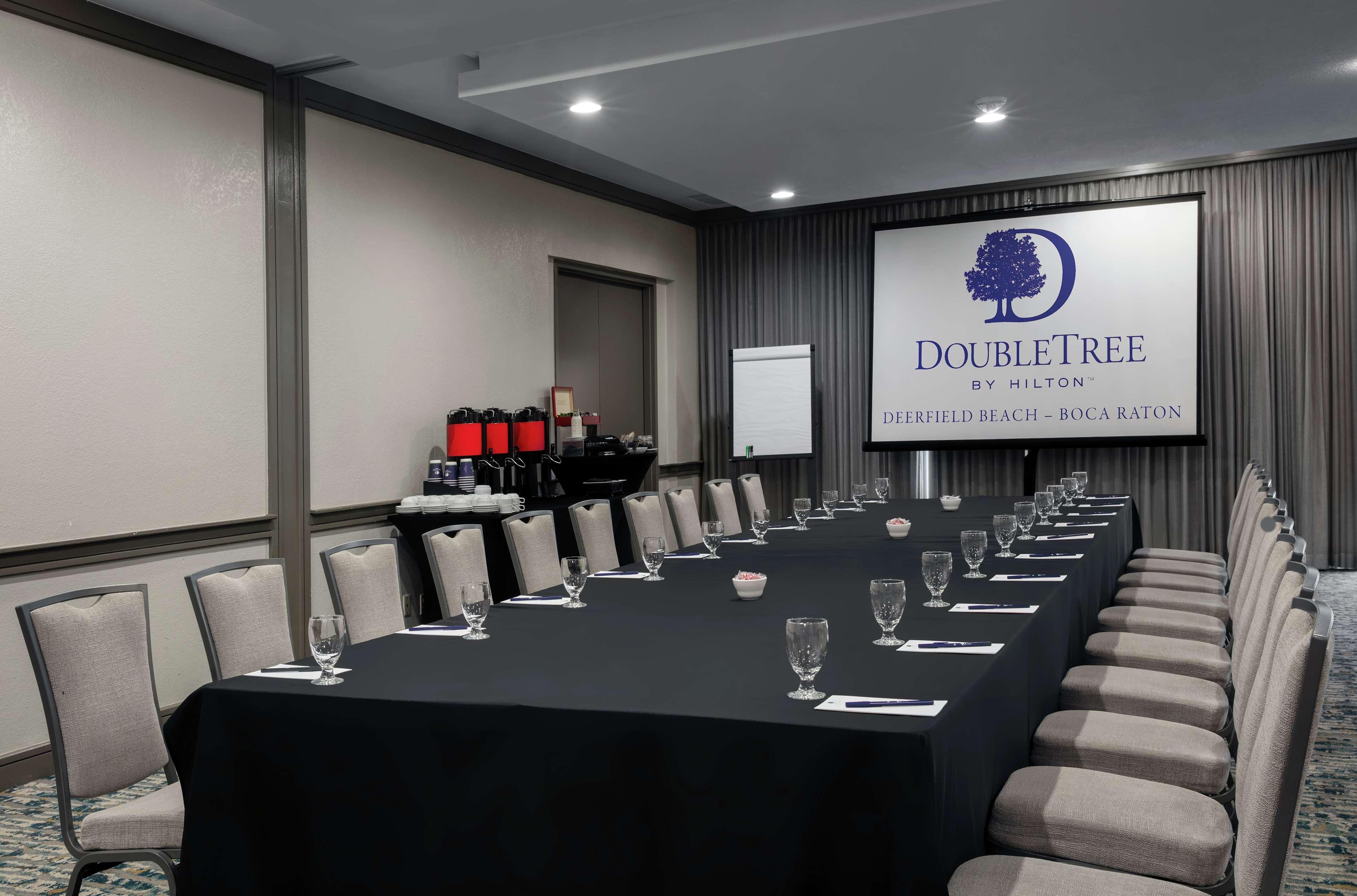 Doubletree By Hilton Hotel Deerfield Beach Boca Raton Exterior photo