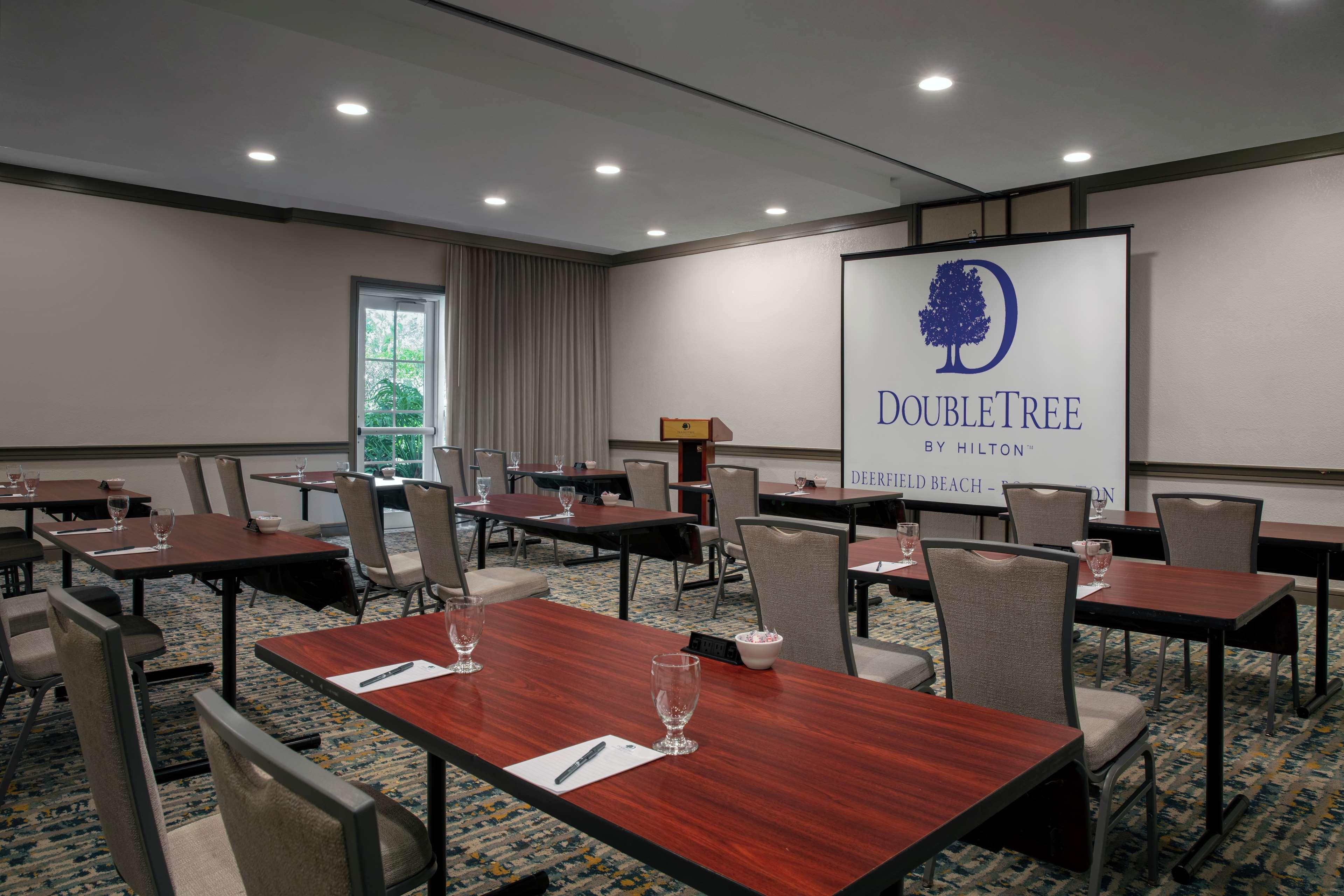 Doubletree By Hilton Hotel Deerfield Beach Boca Raton Exterior photo